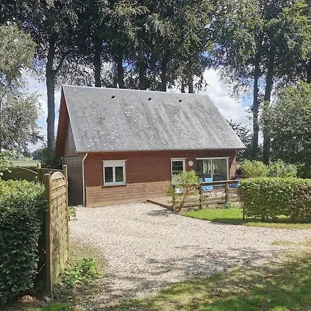 Maisonnette De Campagne Nyaraló